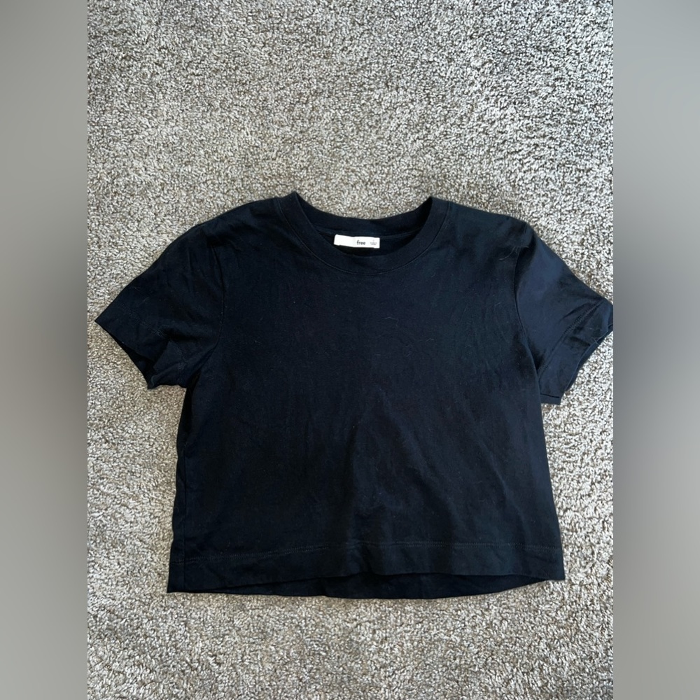 Aritzia Wilfred tee